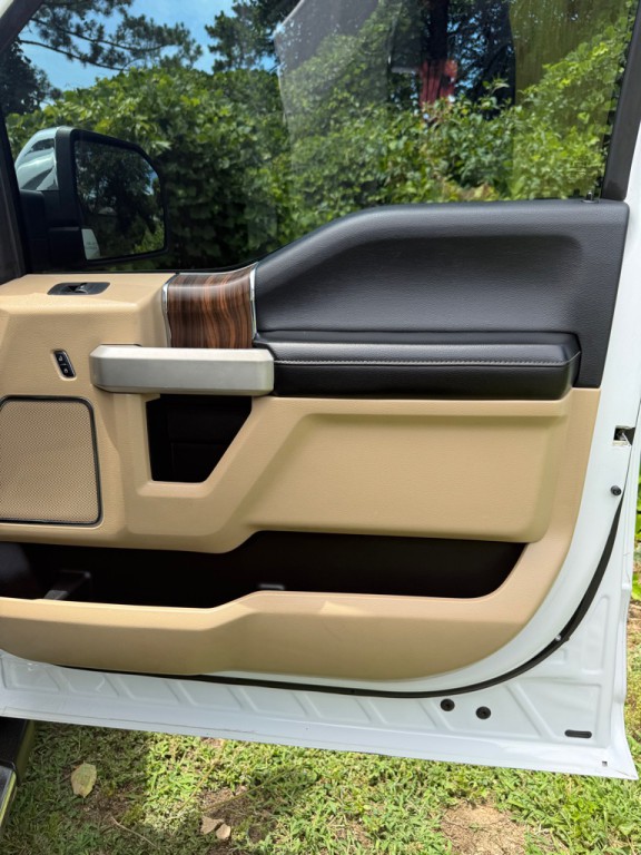 2016 Ford F-150 Image 17