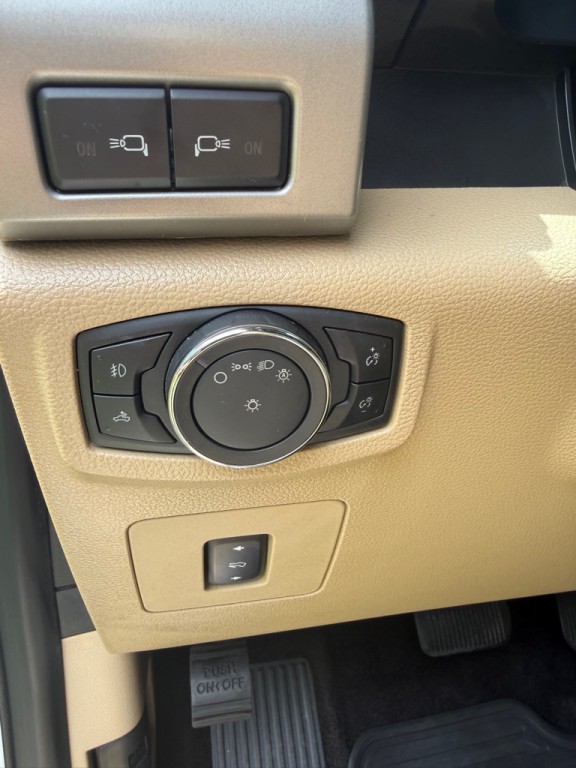 2016 Ford F-150 Image 22