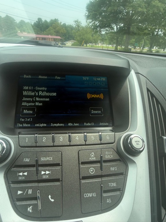 2017 Chevrolet Equinox Image 28