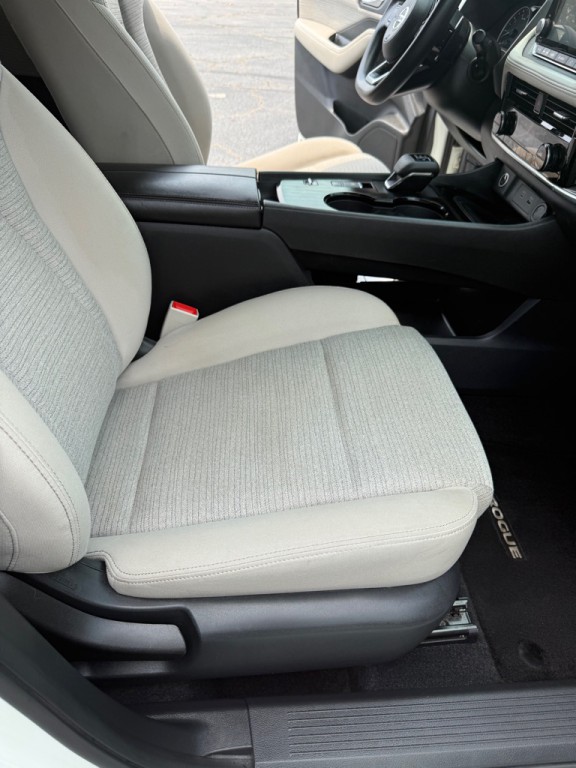 2021 Nissan Rogue Image 21