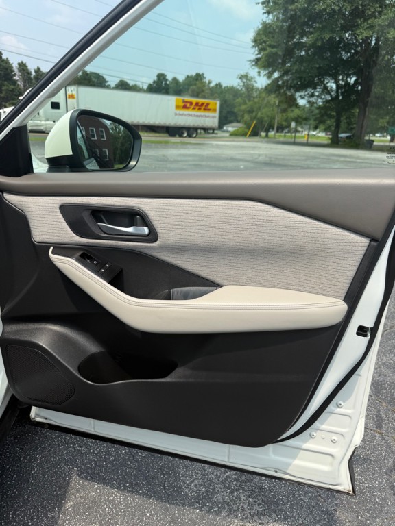 2021 Nissan Rogue Image 23