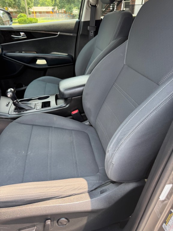 2016 Kia Sorento Image 9