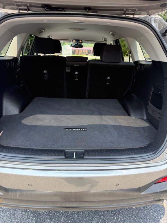 2016 Kia Sorento Image 16