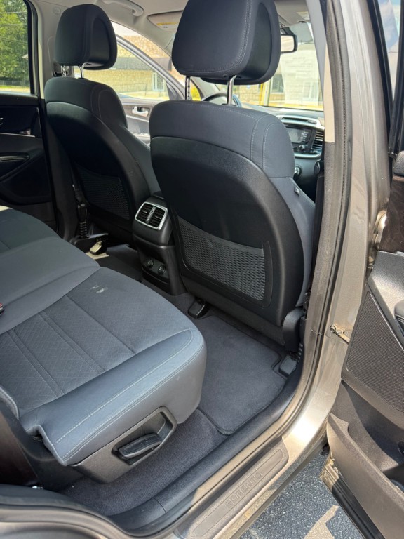 2016 Kia Sorento Image 19