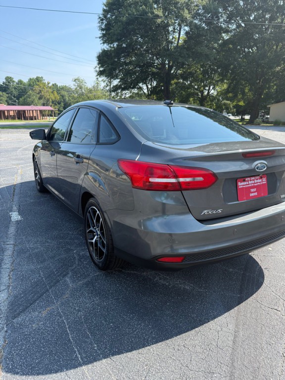 2018 Ford Focus Image 4