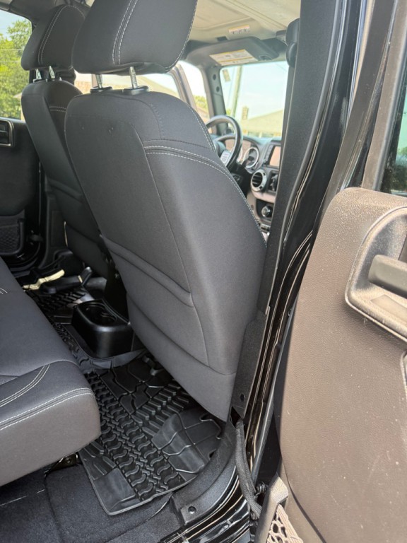 2013 Jeep Wrangler Unlimited Image 18