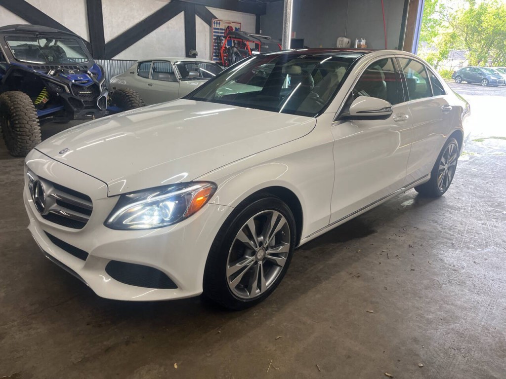 2016 Mercedes-Benz C-Class Image 5