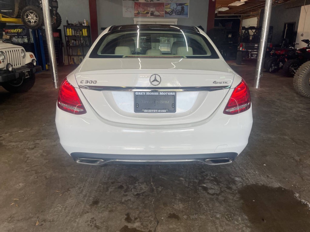 2016 Mercedes-Benz C-Class Image 7