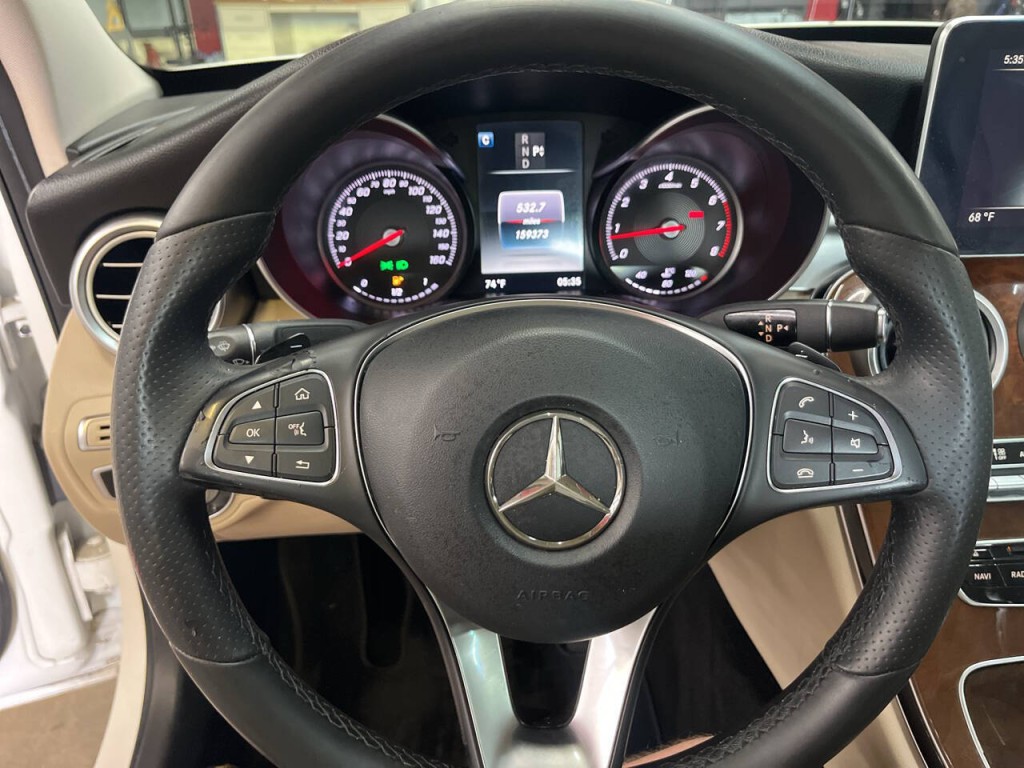 2016 Mercedes-Benz C-Class Image 22