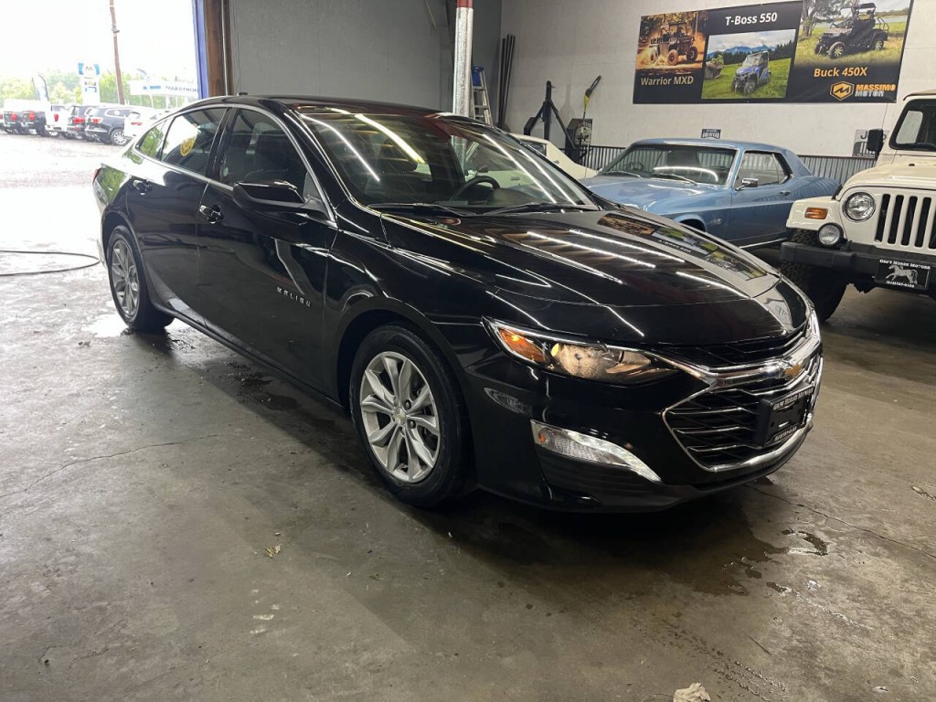 2023 Chevrolet Malibu Image 3