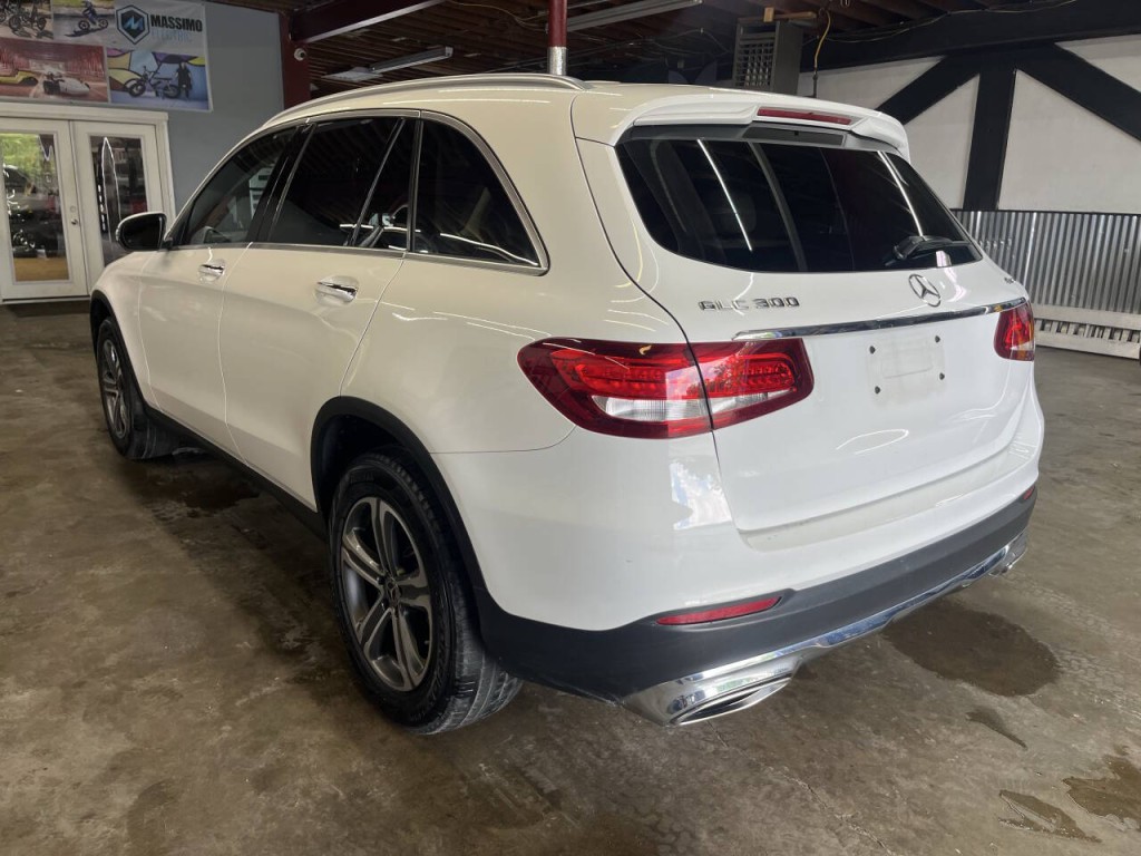 2019 Mercedes-Benz GLC-Class Image 6