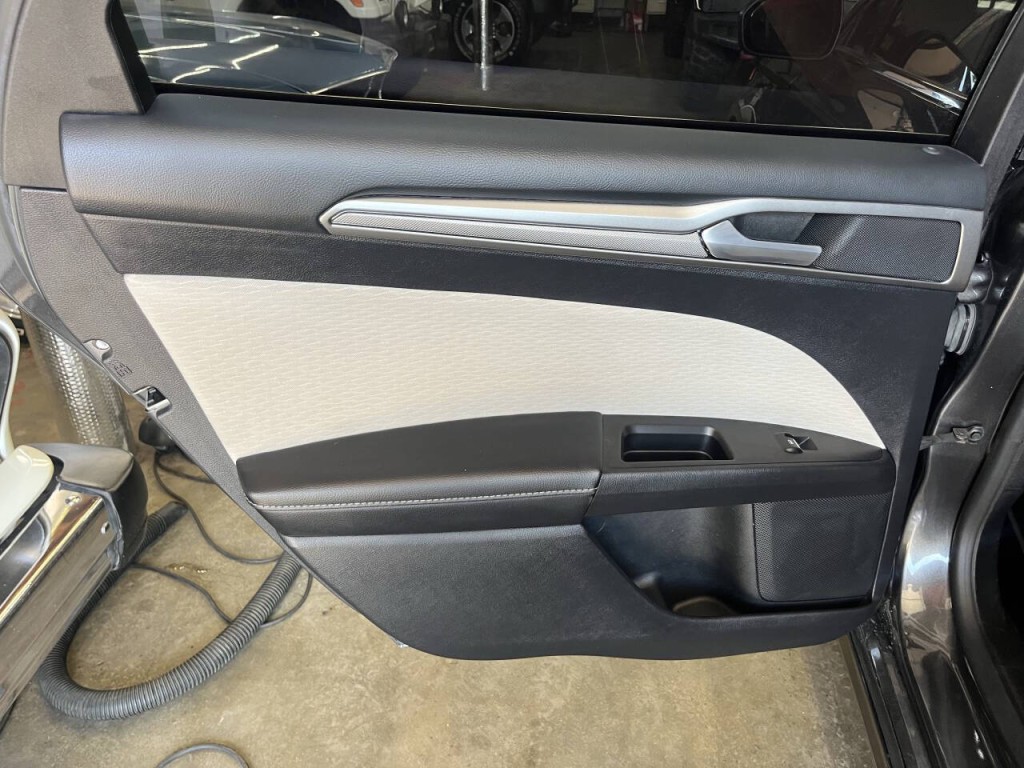 2019 Ford Fusion Image 15