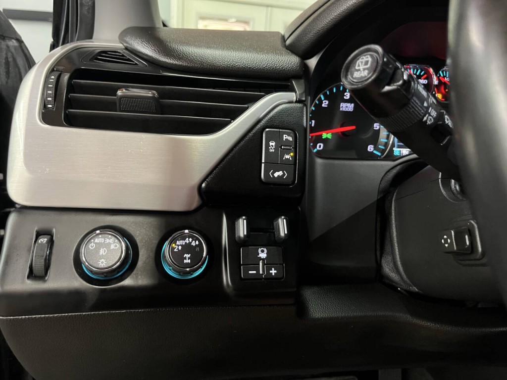 2018 GMC Yukon Image 23