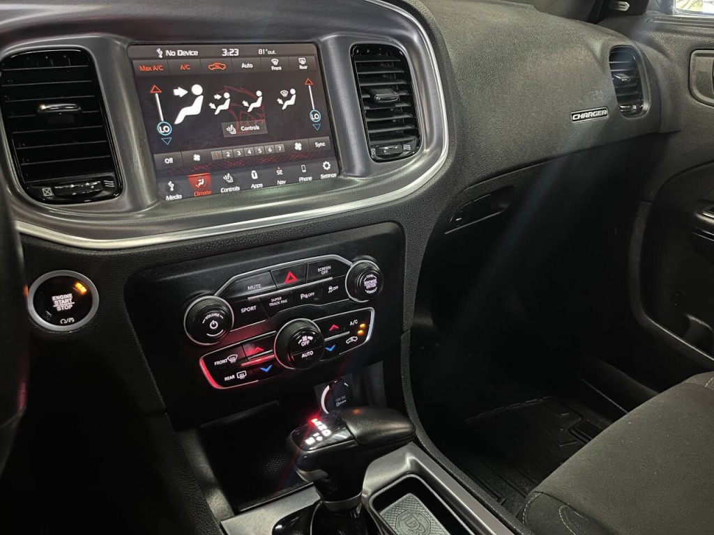 2020 Dodge Charger Image 19