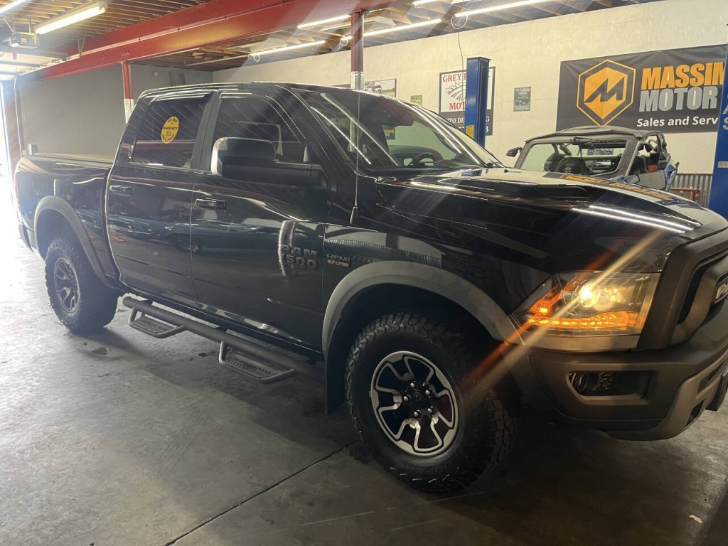 2016 RAM 1500 Image 3