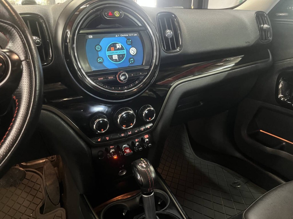 2019 MINI Countryman Image 23