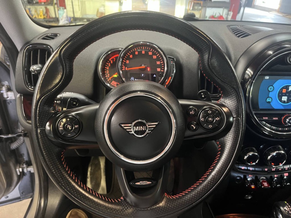 2019 MINI Countryman Image 24