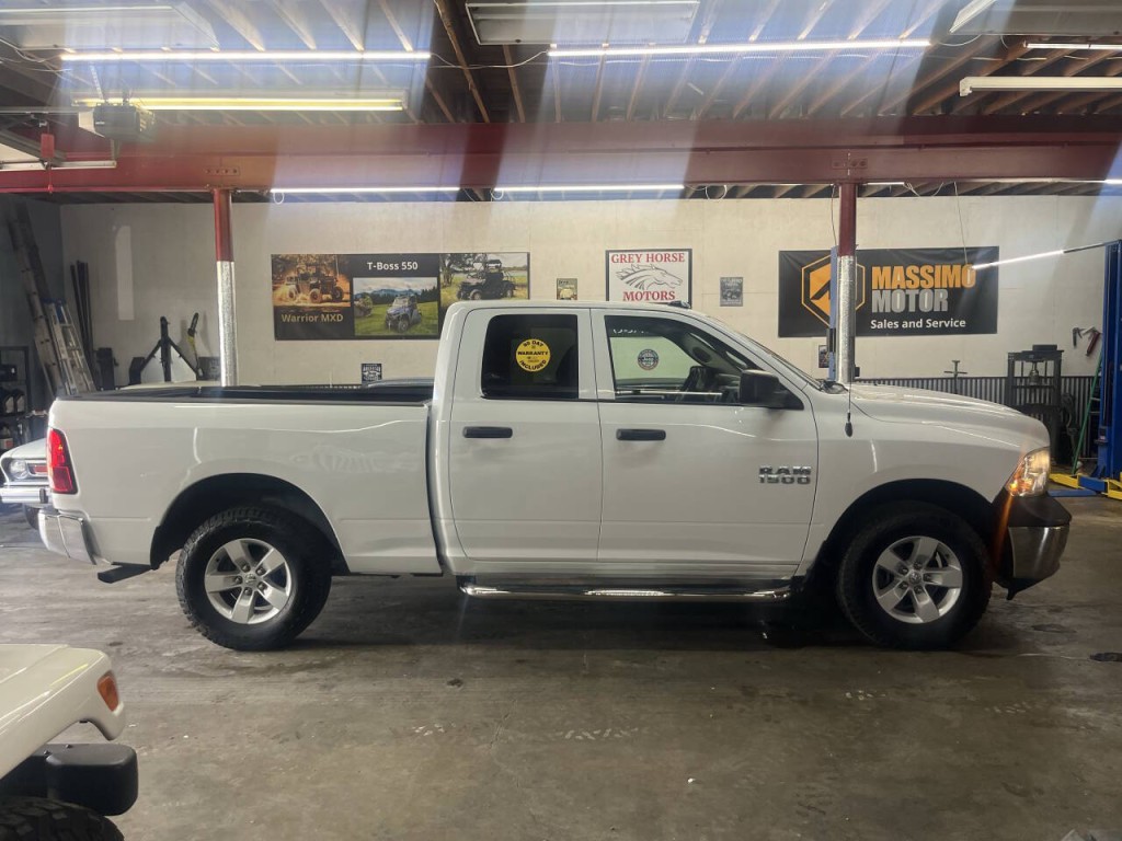 2016 RAM 1500 Image 2