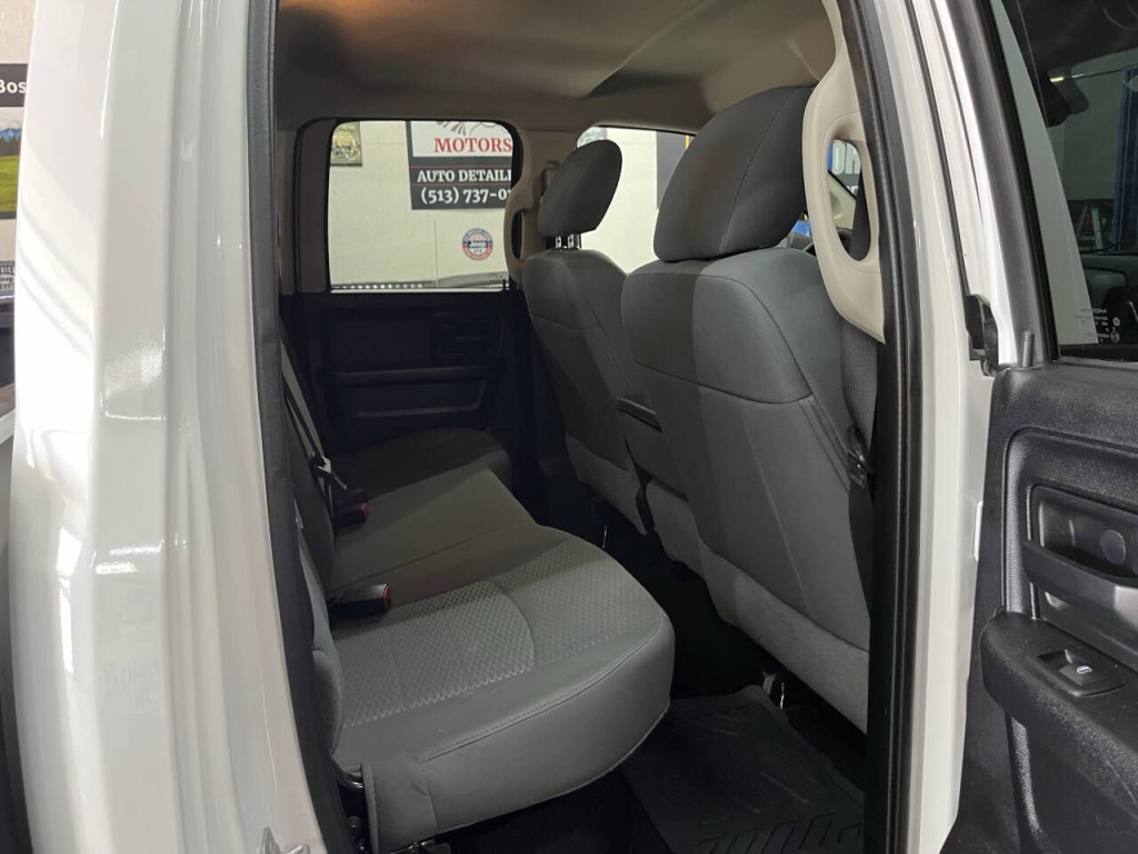 2016 RAM 1500 Image 11