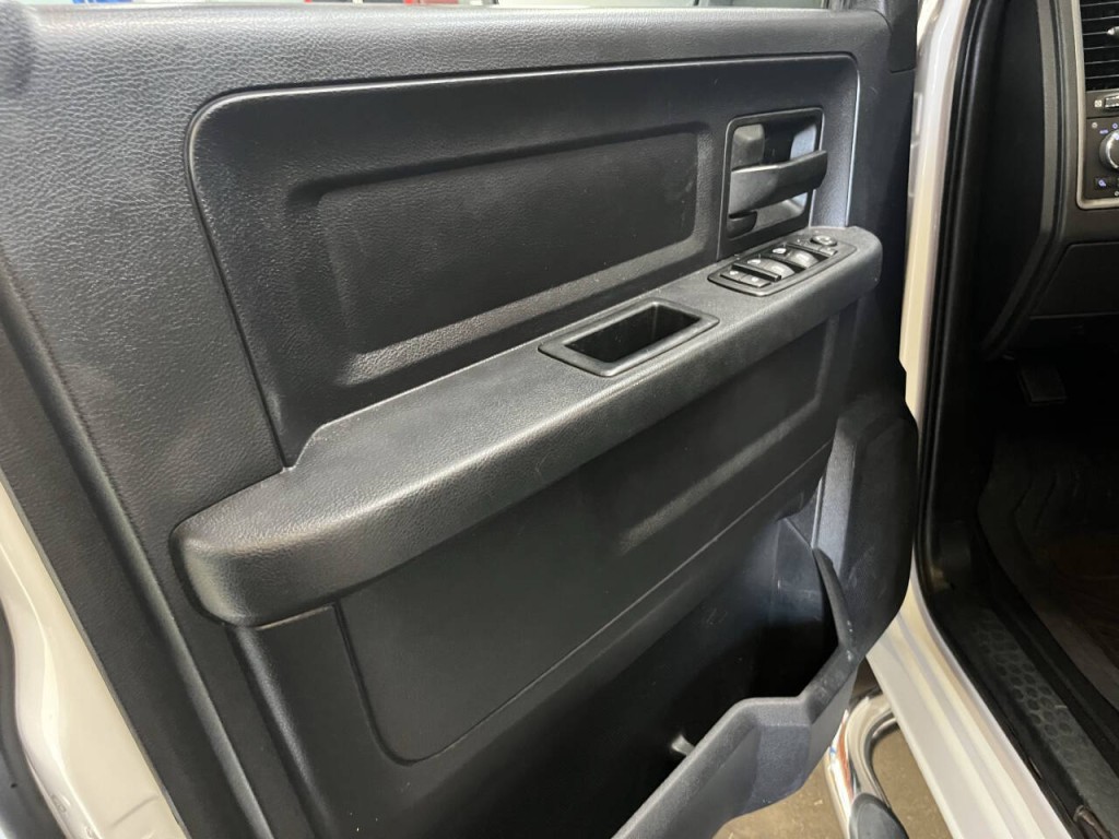2016 RAM 1500 Image 17