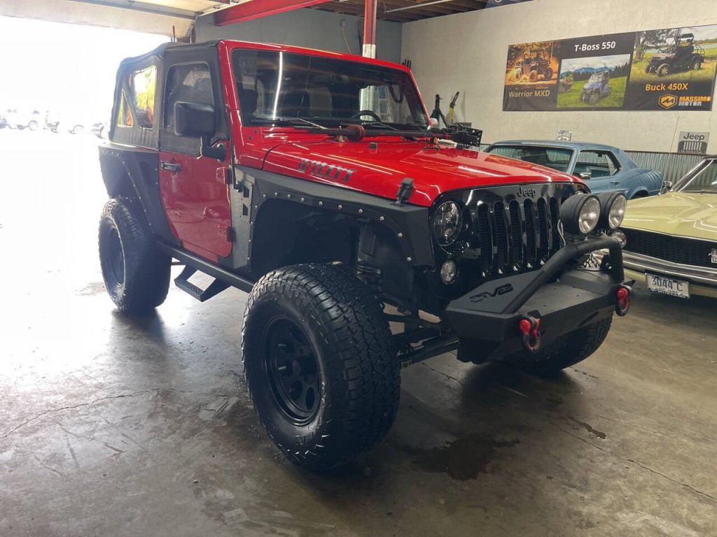 2017 Jeep Wrangler Image 3