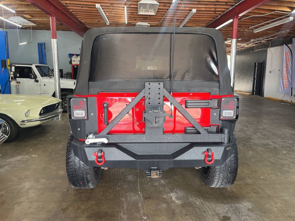2017 Jeep Wrangler Image 7