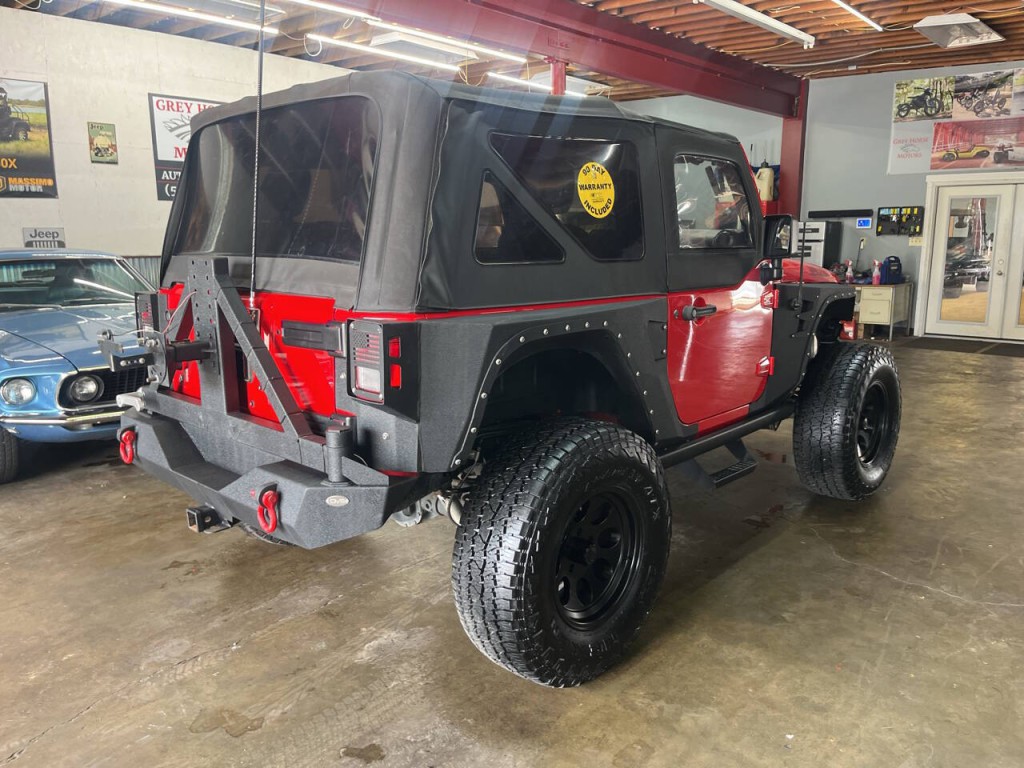 2017 Jeep Wrangler Image 8