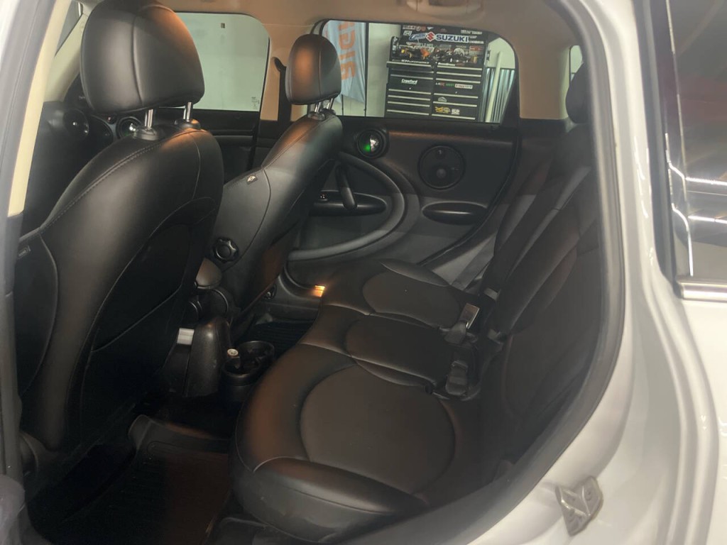 2016 MINI Countryman Image 15