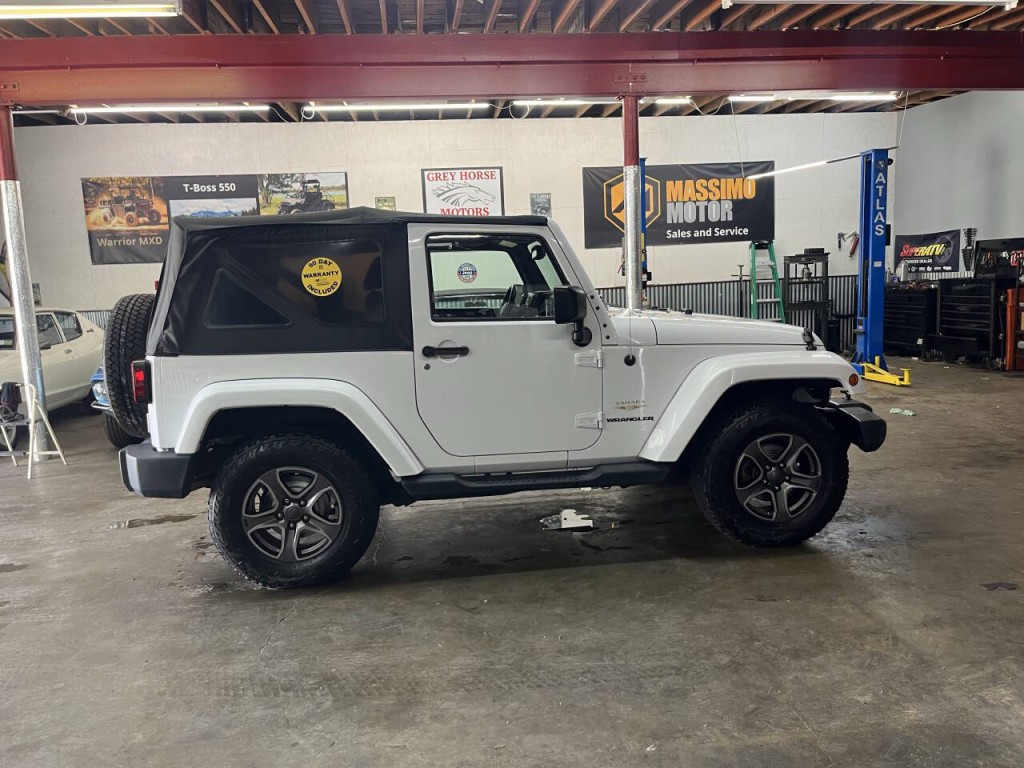 2015 Jeep Wrangler Image 2