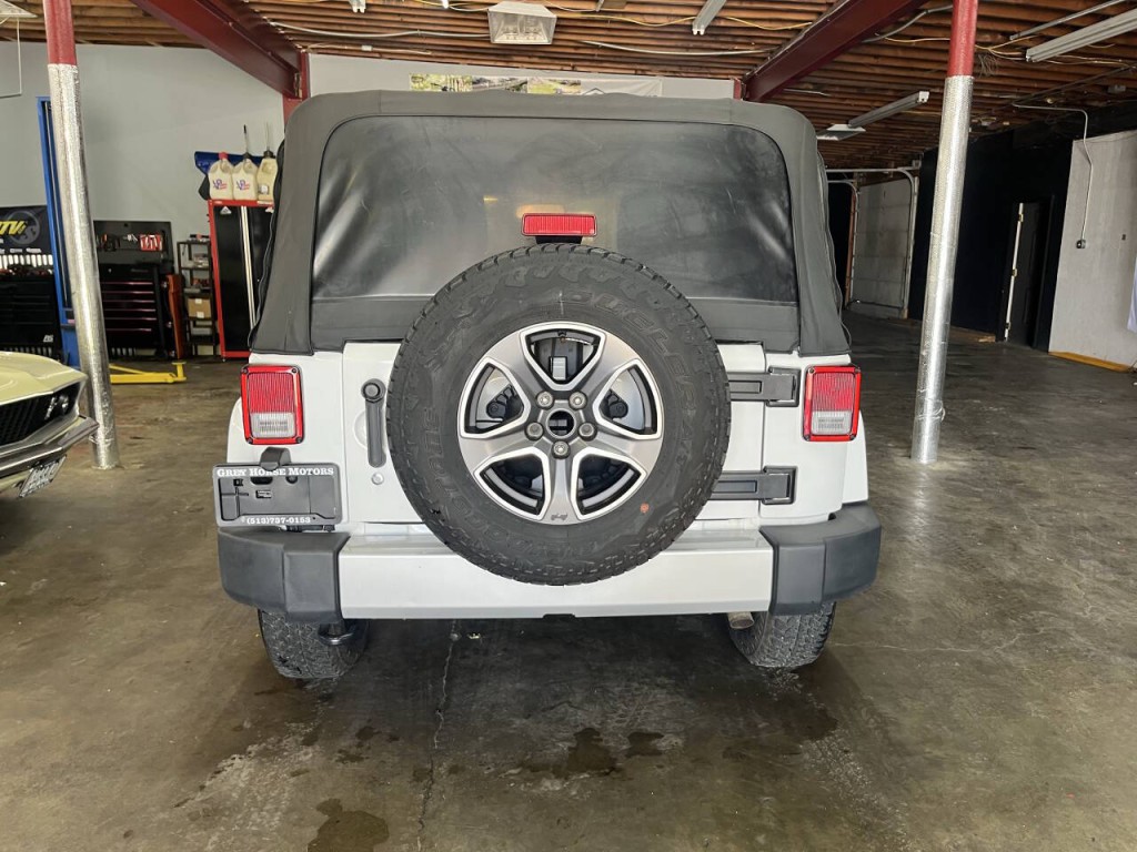 2015 Jeep Wrangler Image 7