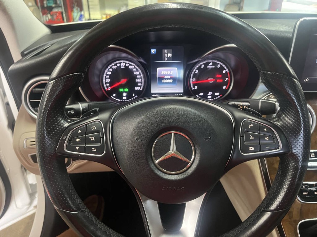 2016 Mercedes-Benz C-Class Image 23