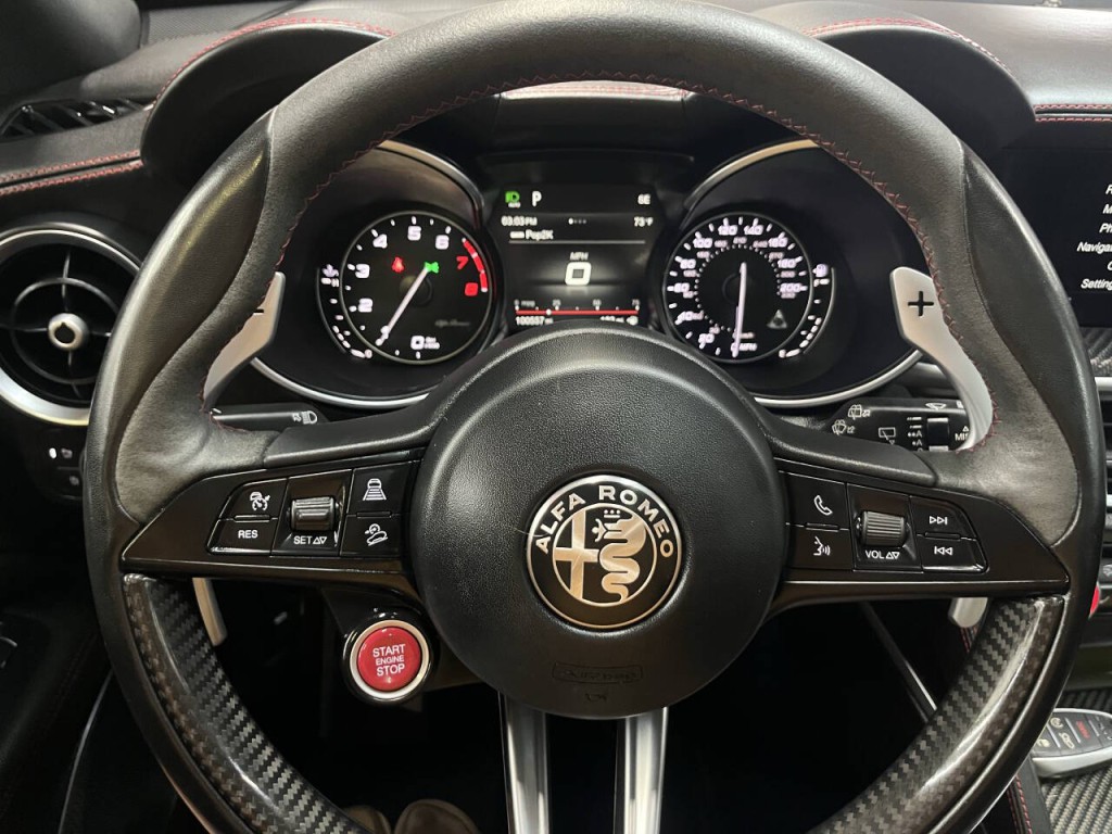 2019 Alfa Romeo Stelvio Image 21