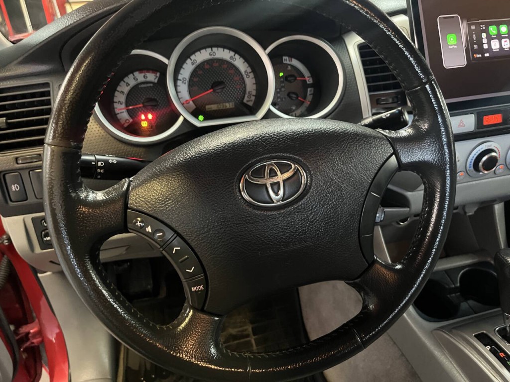 2011 Toyota Tacoma Image 20