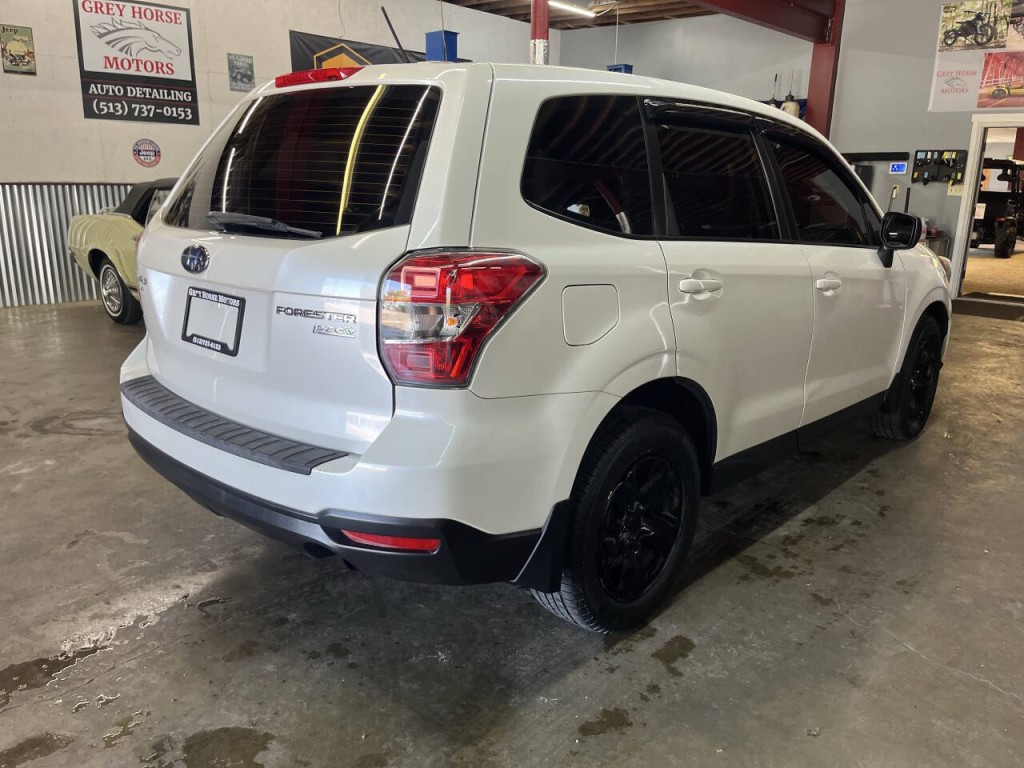 2014 Subaru Forester Image 8