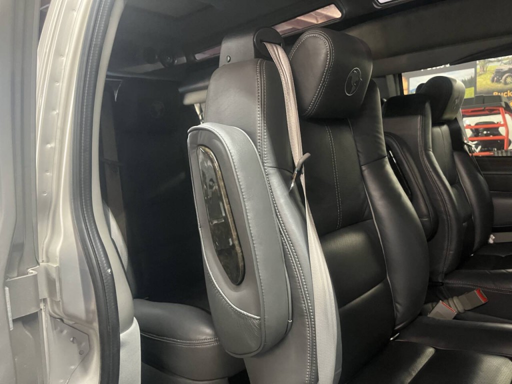 2018 GMC Savana Image 18