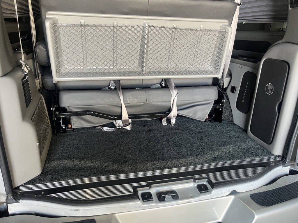 2018 GMC Savana Image 21