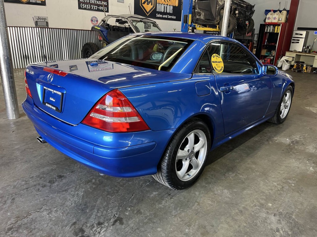 2001 Mercedes-Benz SLK-Class Image 8