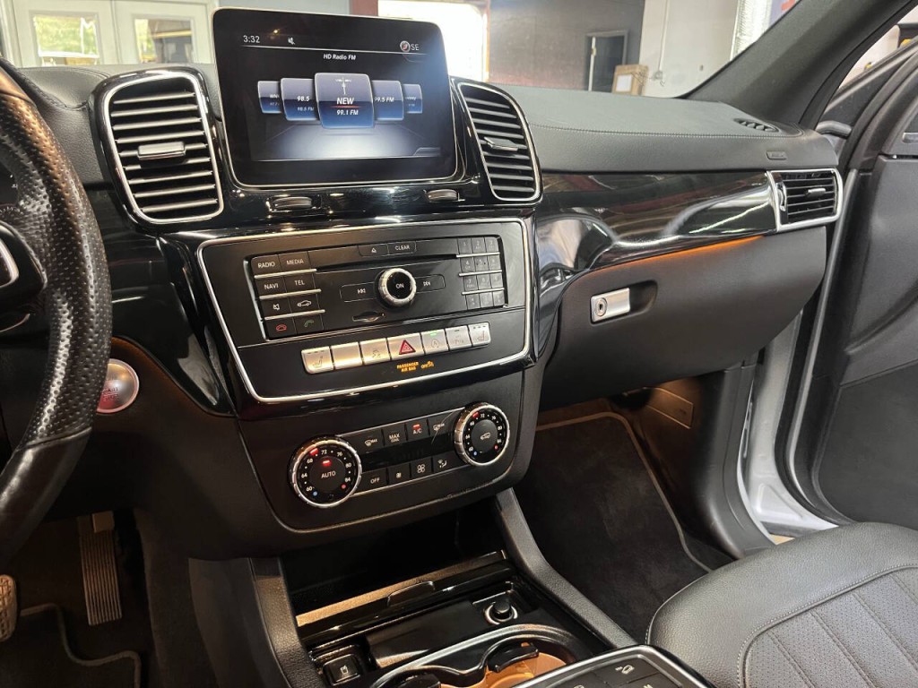 2019 Mercedes-Benz GLS-Class Image 19