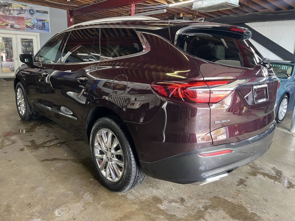 2018 Buick Enclave Image 6