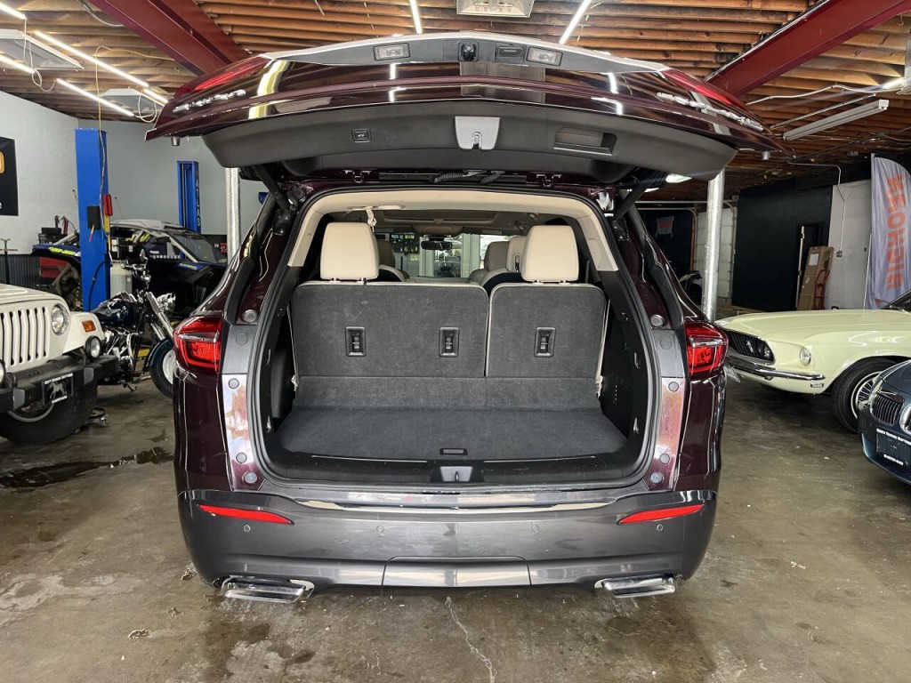 2018 Buick Enclave Image 13