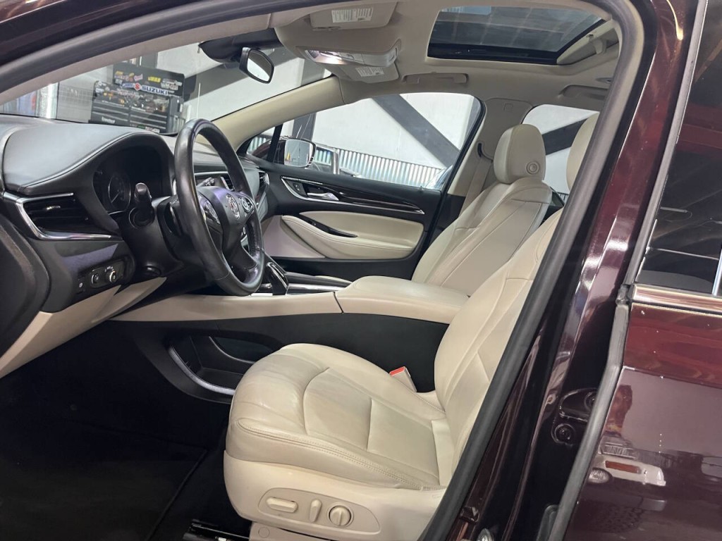 2018 Buick Enclave Image 19