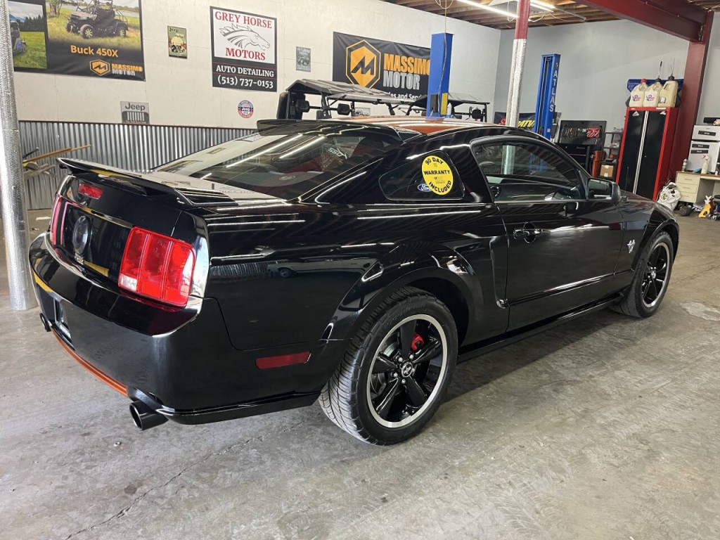 2009 Ford Mustang Image 8
