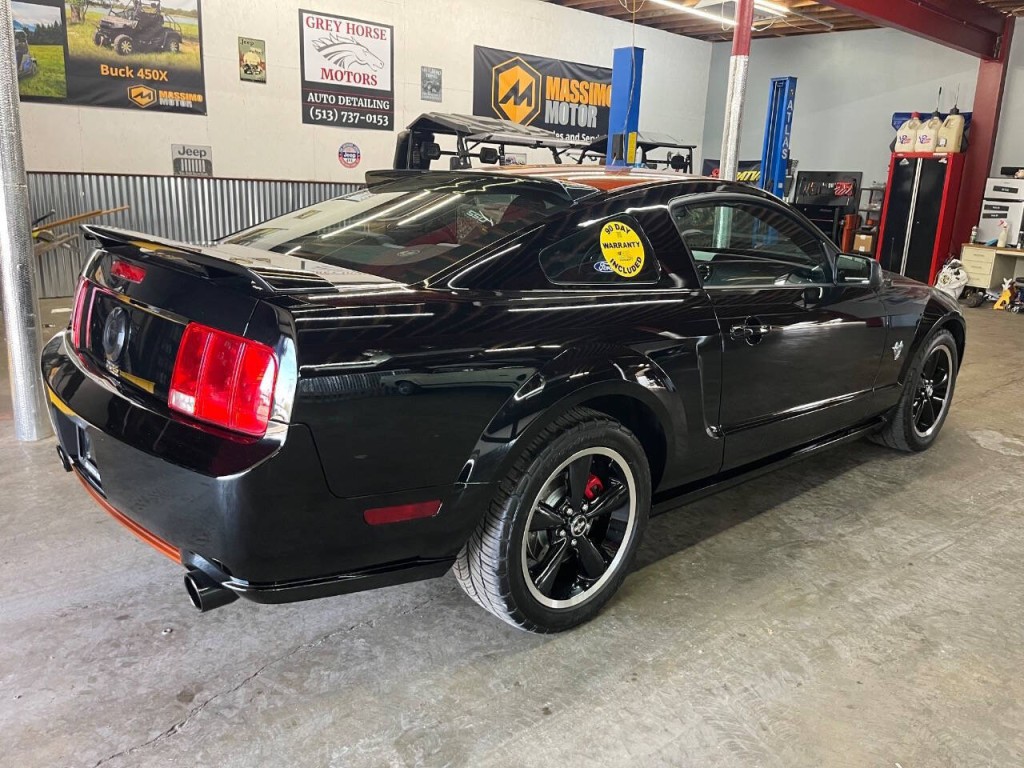 2009 Ford Mustang Image 8