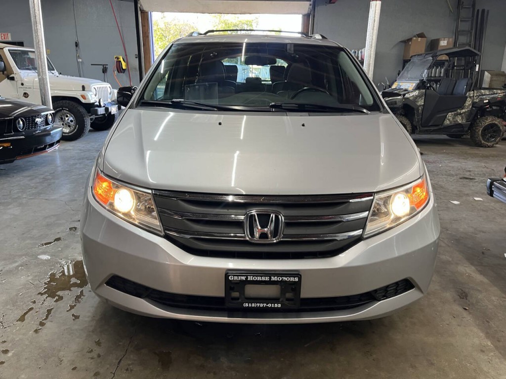 2012 Honda Odyssey Image 4