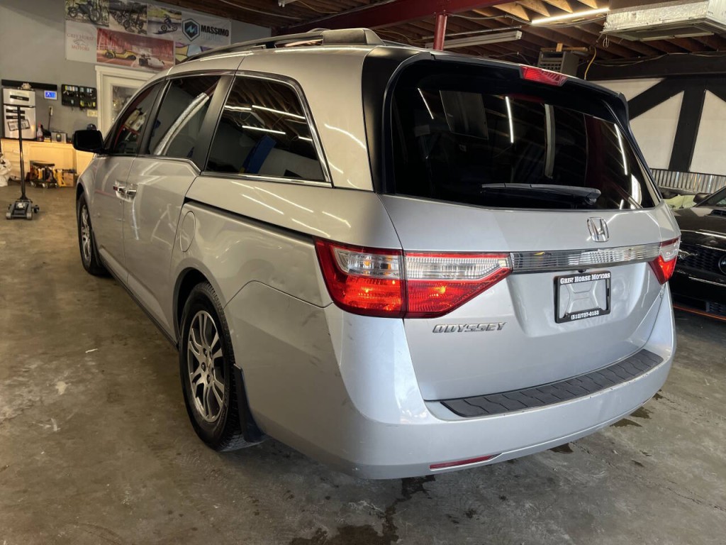 2012 Honda Odyssey Image 6