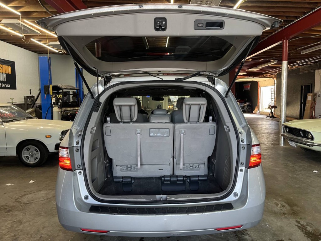2012 Honda Odyssey Image 13