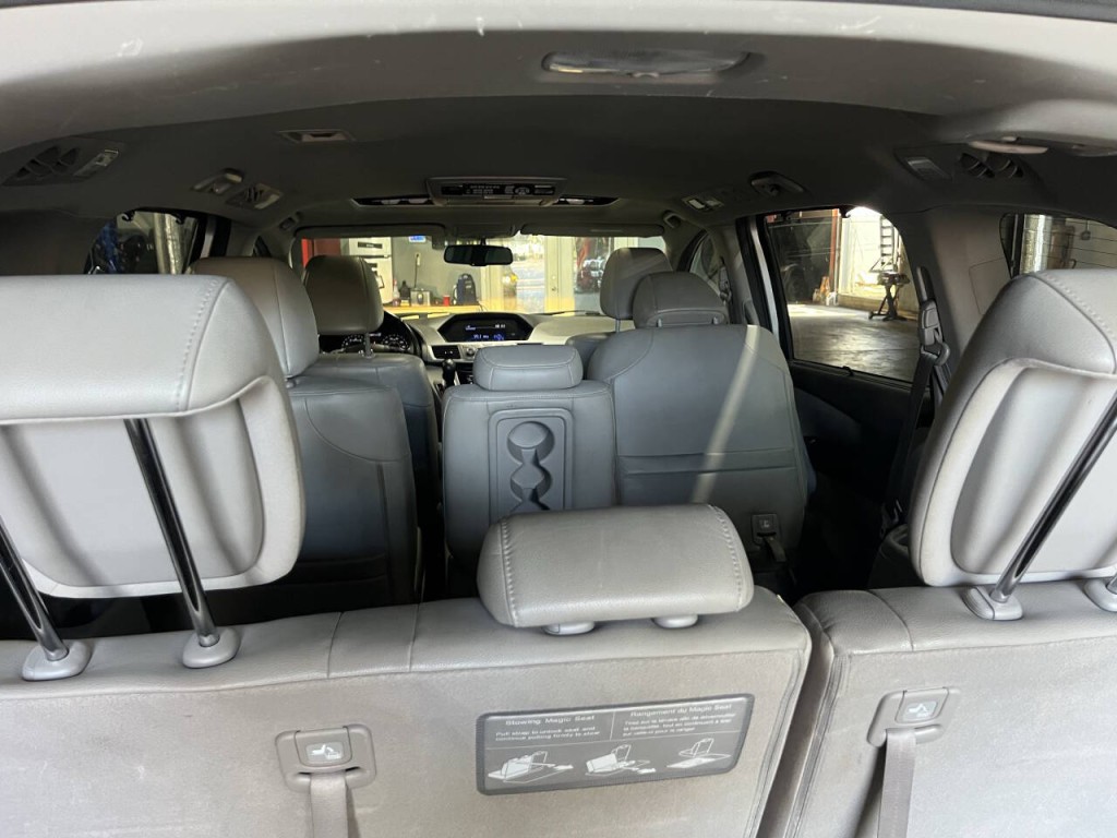 2012 Honda Odyssey Image 15