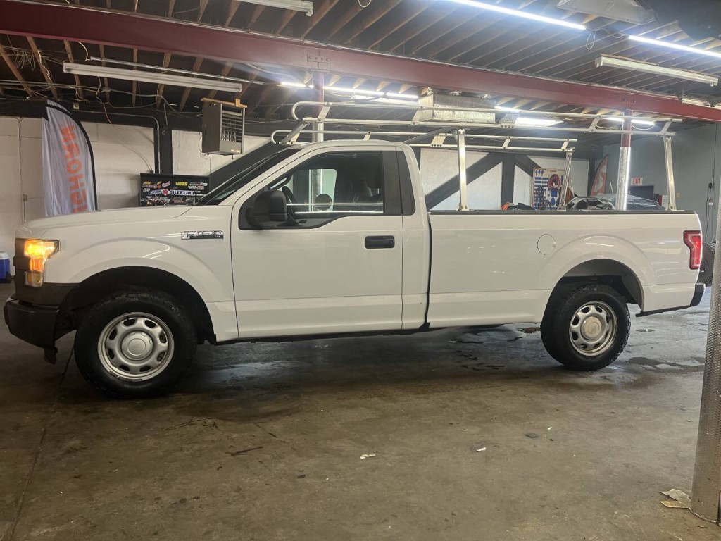 2016 Ford F-150 Image 2