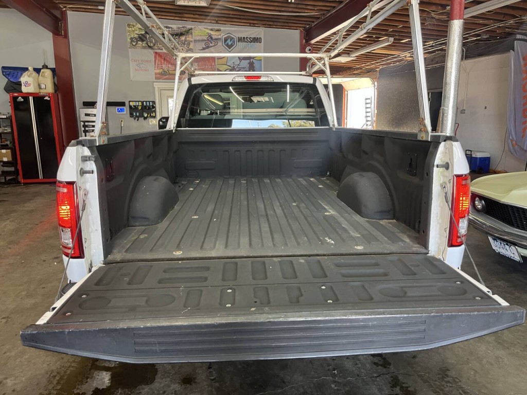 2016 Ford F-150 Image 11