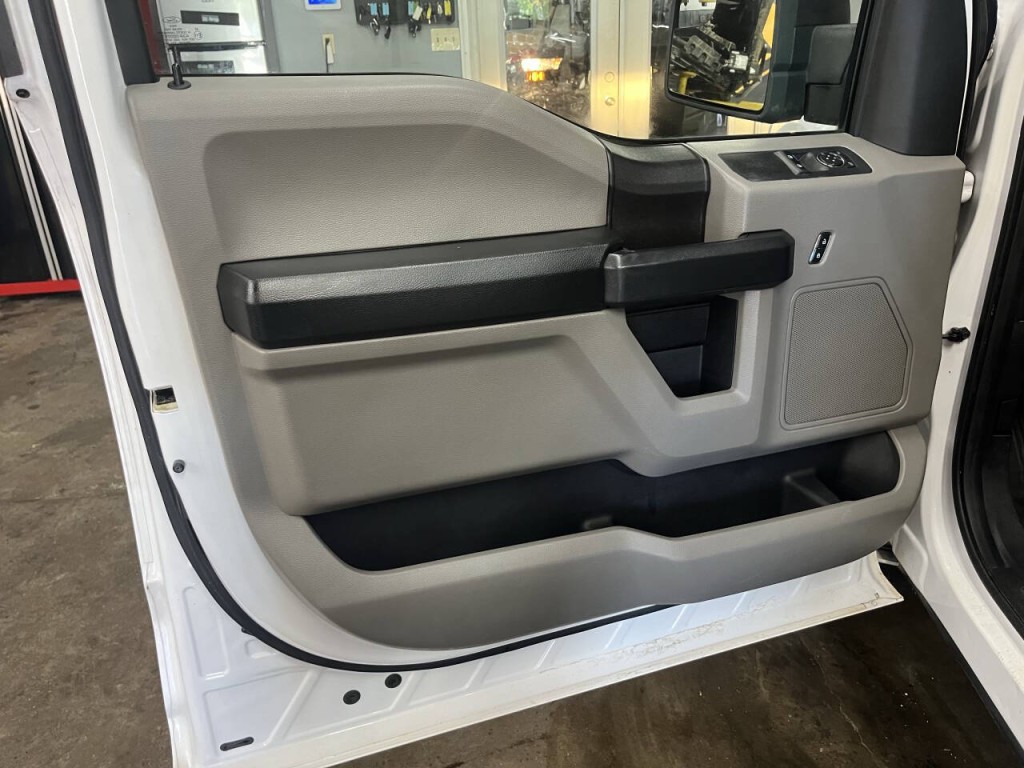 2016 Ford F-150 Image 13